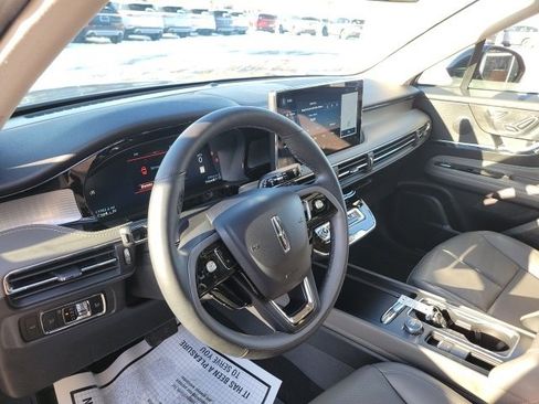 Certified 2024 Lincoln Corsair AWD w/ Equipment Group 101A image 27