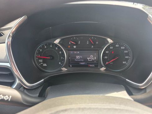 Used 2019 Chevrolet Equinox LT w/ LPO, Floor Liner Package FWD image 15