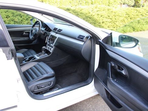 Used 2013 Volkswagen CC Sport Plus image 13