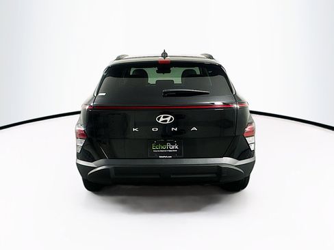 Used 2025 Hyundai Kona SEL image 7