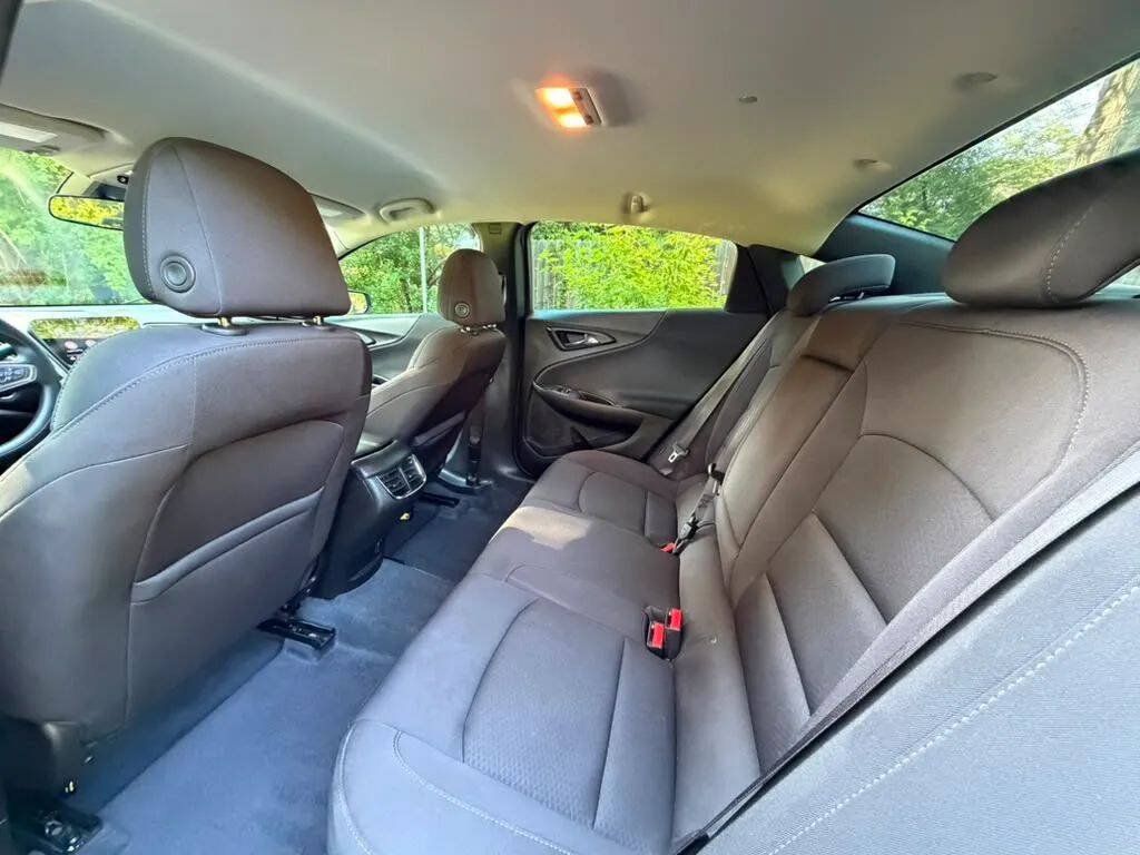 Used 2019 Chevrolet Malibu LT FWD image 8