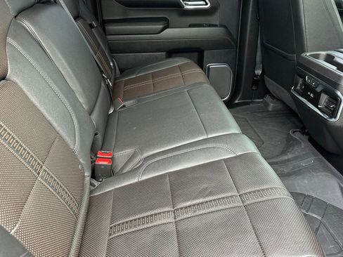 Used 2024 Chevrolet Silverado 1500 High Country w/ High Country Premium Package image 28