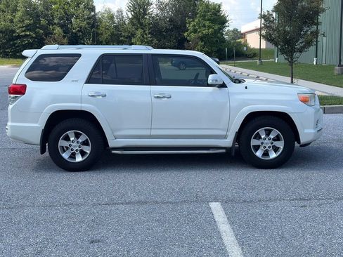 Used 2013 Toyota 4Runner SR5 w/ Premium Pkg RWD image 9