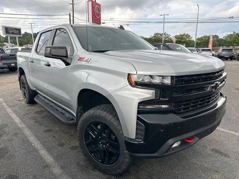 Used 2021 Chevrolet Silverado 1500 LT Trail Boss w/ Bed Protection Package AWD/4WD image 2