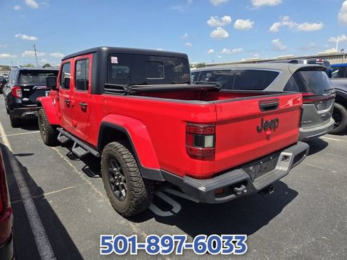 Used 2024 Jeep Gladiator Sport AWD/4WD image 3