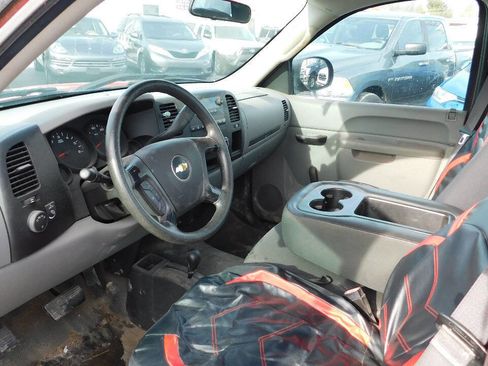 Used 2013 Chevrolet Silverado 1500 W/T w/ LS Package image 10