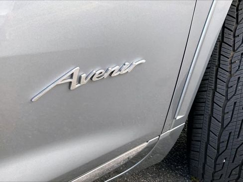 Used 2025 Buick Enclave Avenir w/ Super Cruise Package image 10