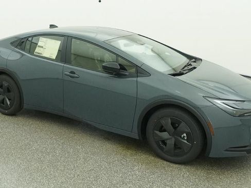 New 2026 Toyota Prius Plug-In Hybrid FWD image 24