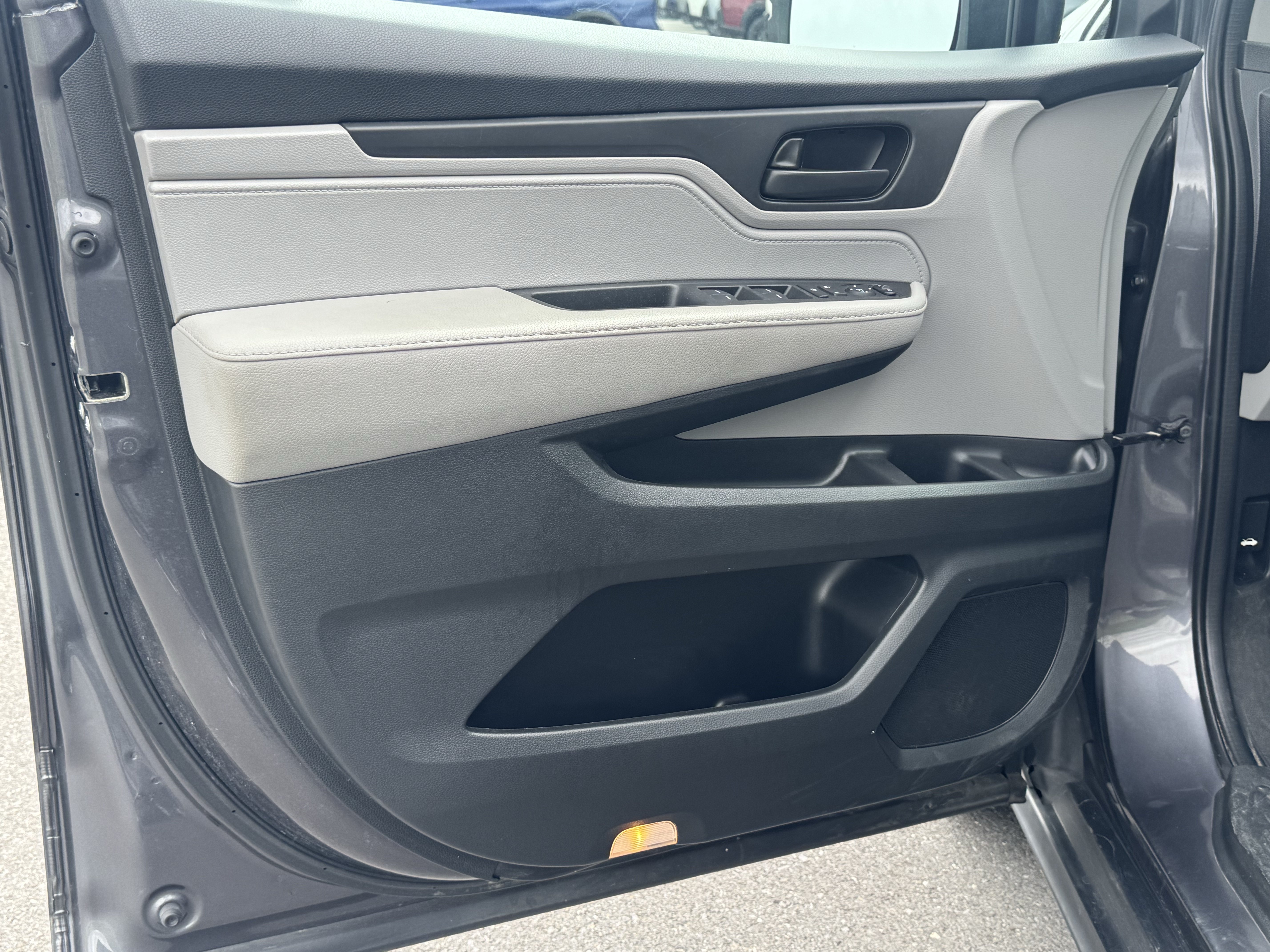 Used 2019 Honda Odyssey EX image 16