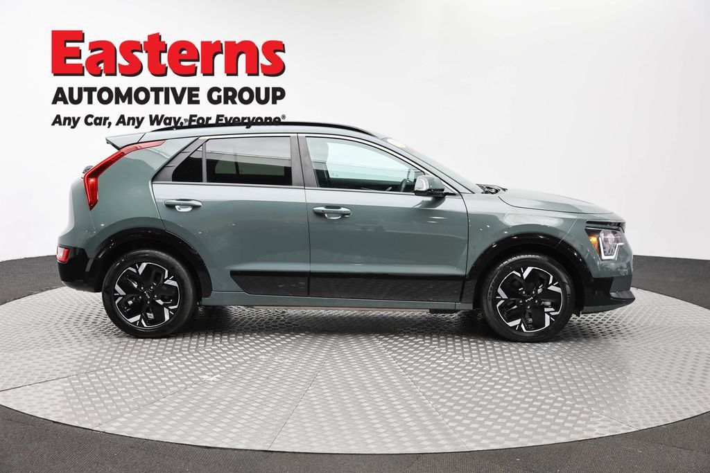 Used 2023 Kia Niro Wind FWD image 4