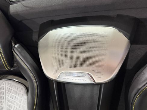 Used 2021 Chevrolet Corvette Stingray Premium Conv w/ Z51 Performance Package image 30