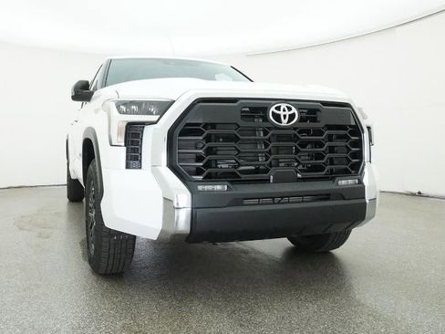 New 2026 Toyota Tundra SR5 AWD/4WD image 30