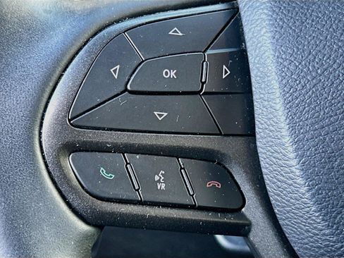 Used 2019 Jeep Cherokee Trailhawk AWD/4WD image 36