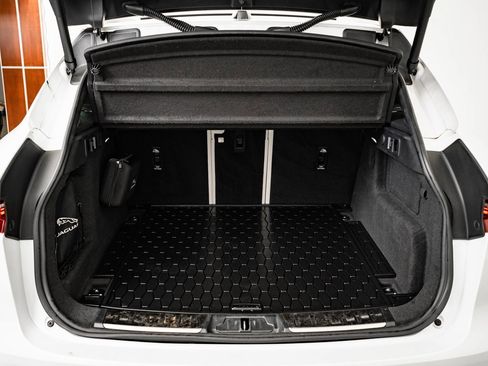 Used 2023 Jaguar F-PACE S image 21