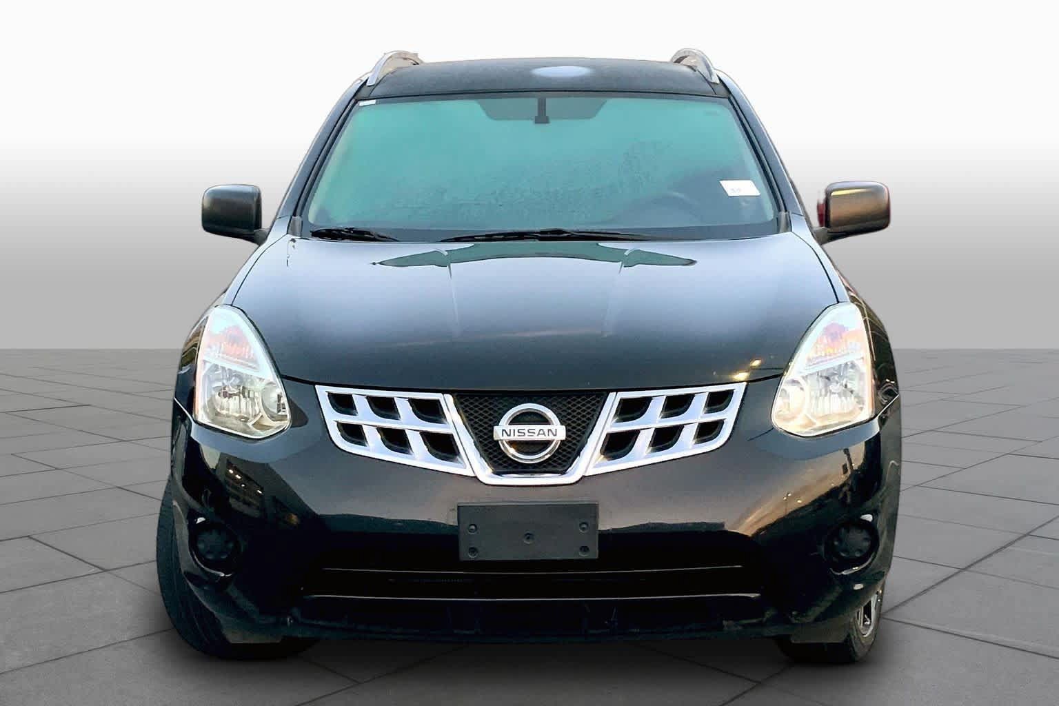 Used 2015 Nissan Rogue S w/ Convenience Package AWD/4WD image 3