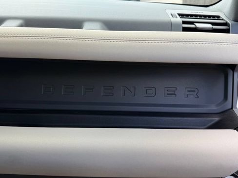 Certified 2022 Land Rover Defender 90 X-Dynamic SE AWD/4WD image 20
