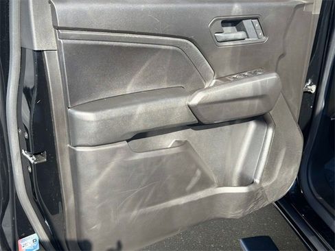 Used 2025 Chevrolet Colorado W/T w/ WT Custom Package image 17