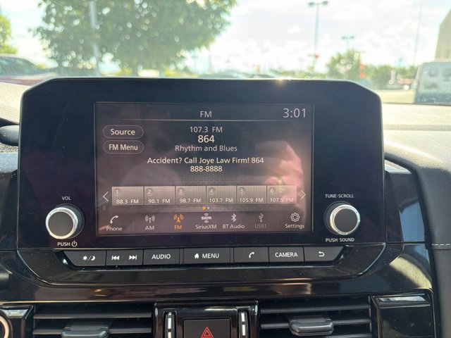 Used 2022 Nissan Pathfinder SV FWD image 27