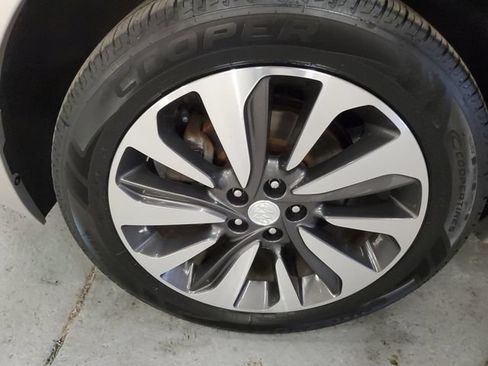 Used 2017 Buick Encore Essence AWD/4WD image 27