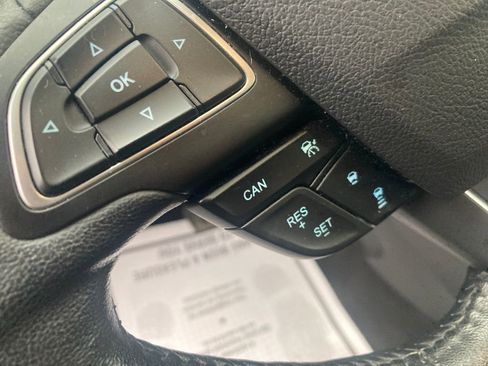 Used 2019 Ford Escape Titanium image 43