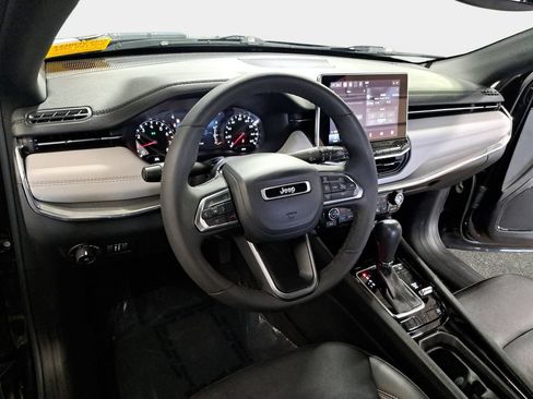 Certified 2023 Jeep Compass Limited AWD/4WD image 17