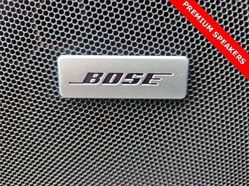 Used 2021 Chevrolet Suburban LT image 25