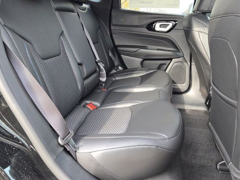 New 2026 Jeep Compass Latitude image 10