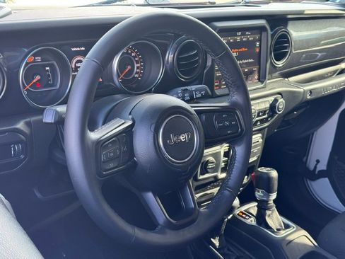 Used 2023 Jeep Wrangler Altitude image 20