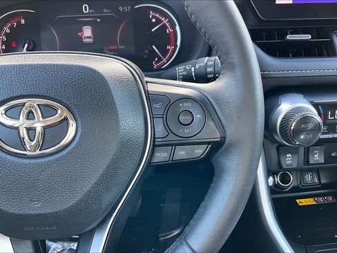 Used 2023 Toyota RAV4 XLE Premium AWD/4WD image 24