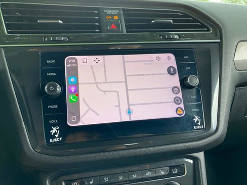 Used 2018 Volkswagen Tiguan SEL w/ R-Line Package image 78