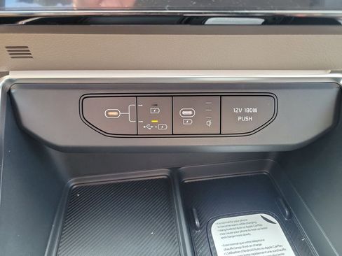 New 2026 Kia Carnival EX FWD image 34