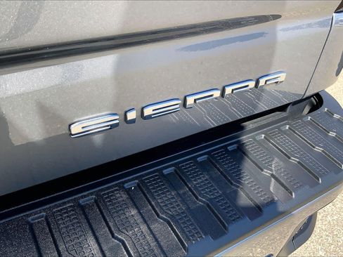 Used 2022 GMC Sierra 1500 Denali w/ Driver Alert Package II image 10