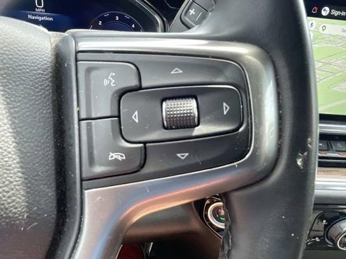 Used 2025 Chevrolet Silverado 1500 LT AWD/4WD image 25