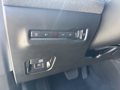New 2026 Jeep Cherokee Laredo AWD/4WD image 32