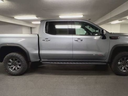 New 2026 GMC Sierra 1500 AT4X AWD/4WD image 9