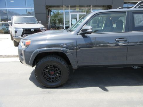Used 2024 Toyota 4Runner TRD Pro AWD/4WD image 2