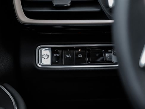 New 2025 Buick Envision Sport Touring image 24