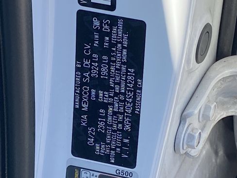 Used 2025 Kia K4 LXS image 9