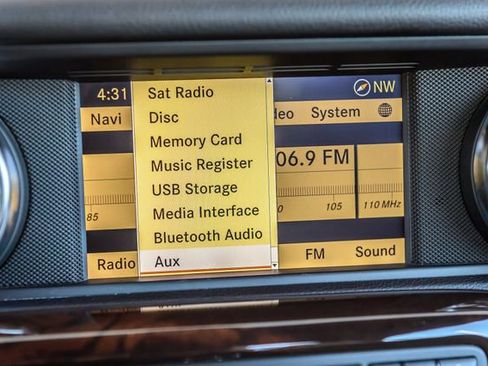 Used 2012 Mercedes-Benz SLK 250 image 28