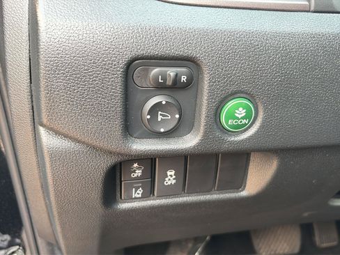Used 2022 Honda Pilot Special Edition image 11