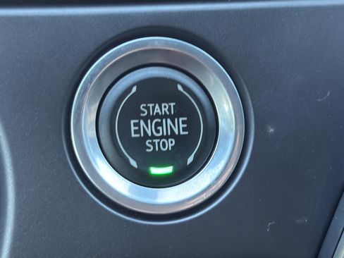 Used 2022 Chevrolet Blazer RS w/ Enhanced Convenience Package image 24