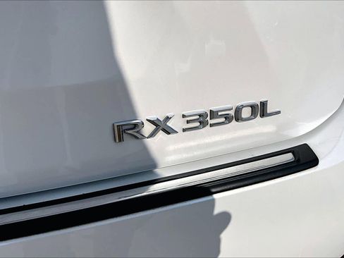 Used 2022 Lexus RX 350L Luxury image 9