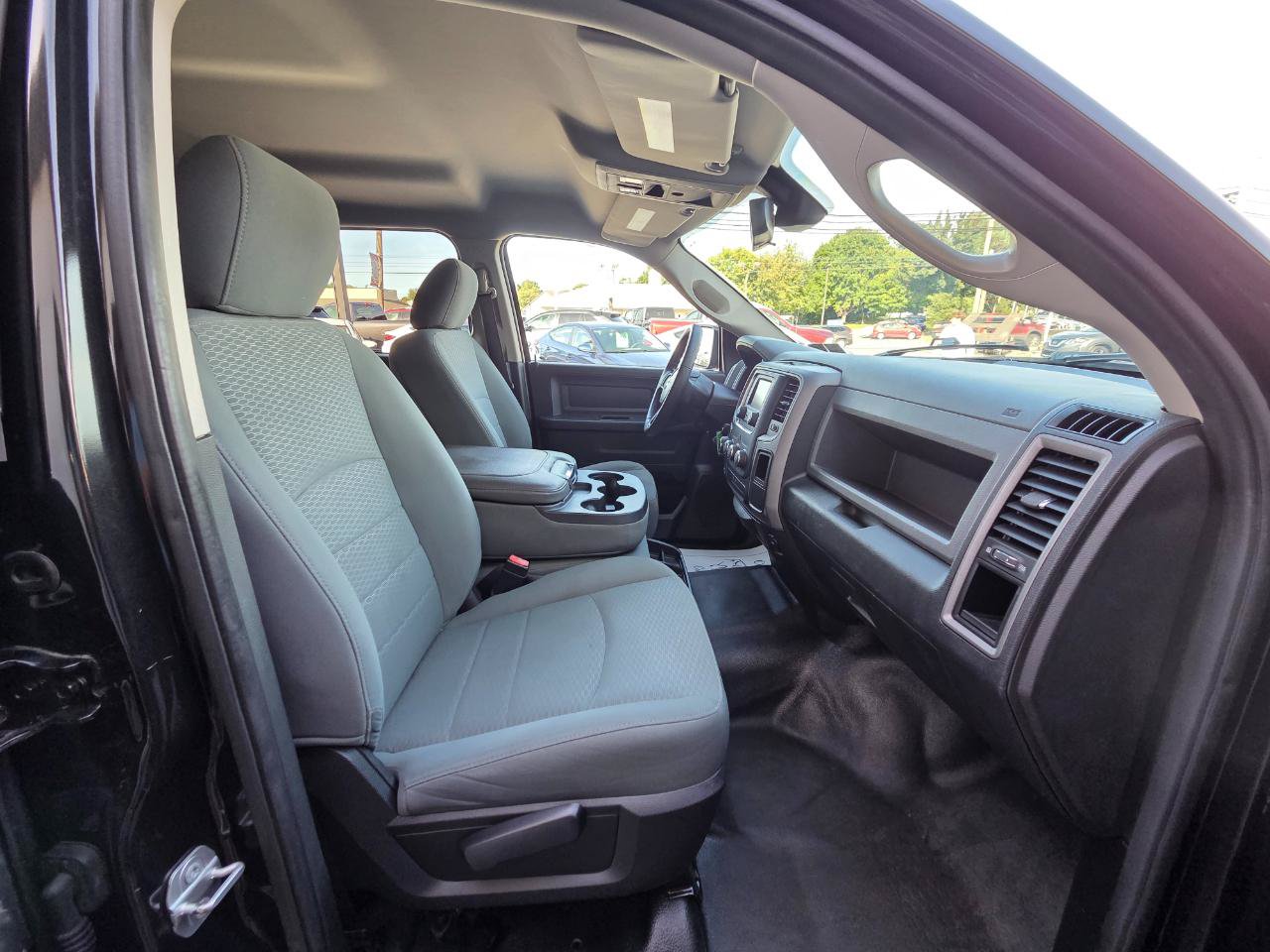 Used 2016 RAM 1500 Tradesman w/ Popular Equipment Group AWD/4WD image 23