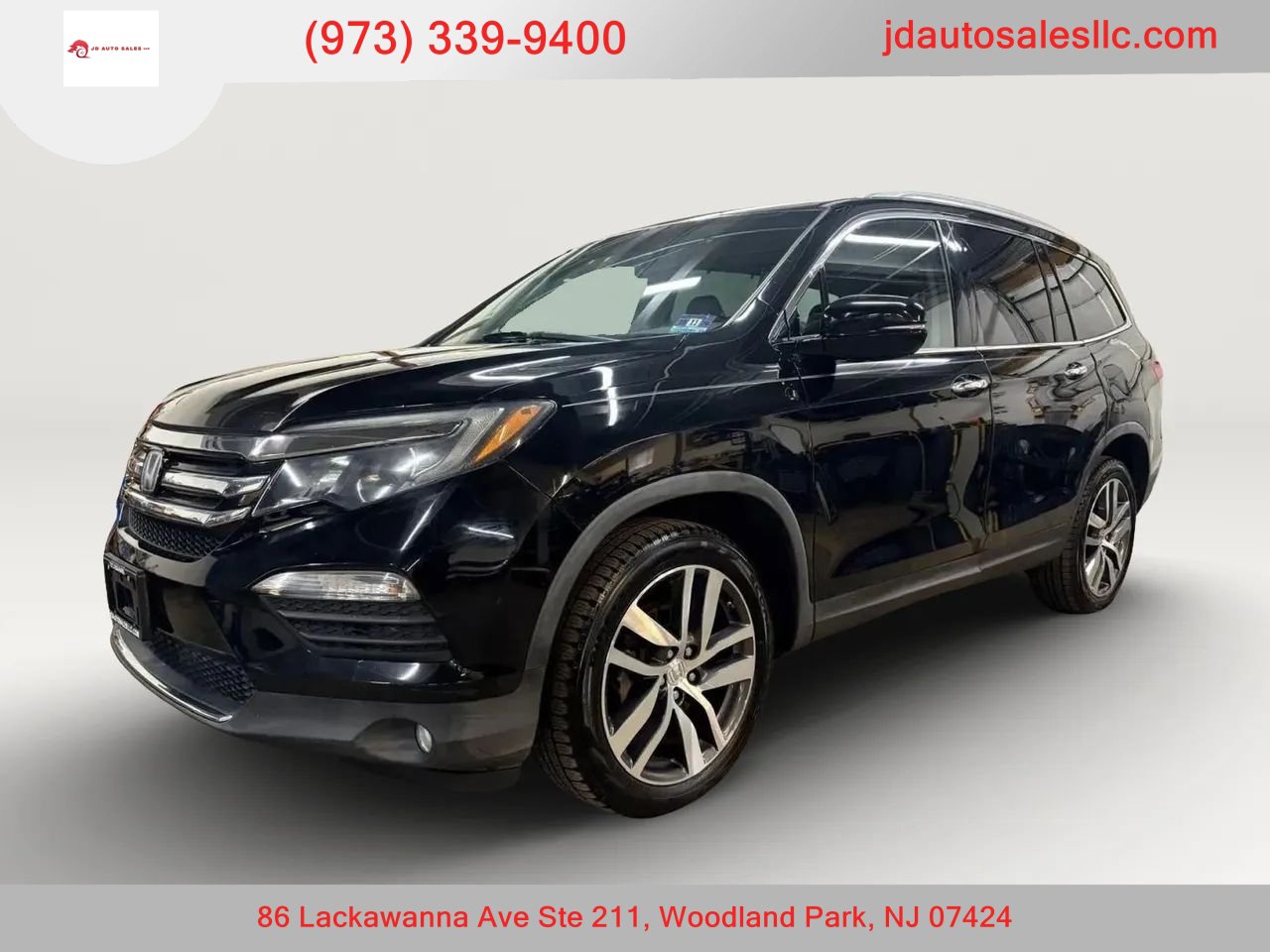 Used 2016 Honda Pilot Touring image 1
