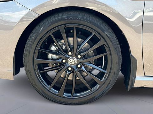 Used 2022 Toyota Camry XSE w/ Navigation Package FWD image 11