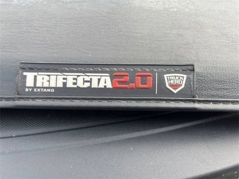 Used 2024 Chevrolet Silverado 1500 High Country w/ High Country Premium Package image 19