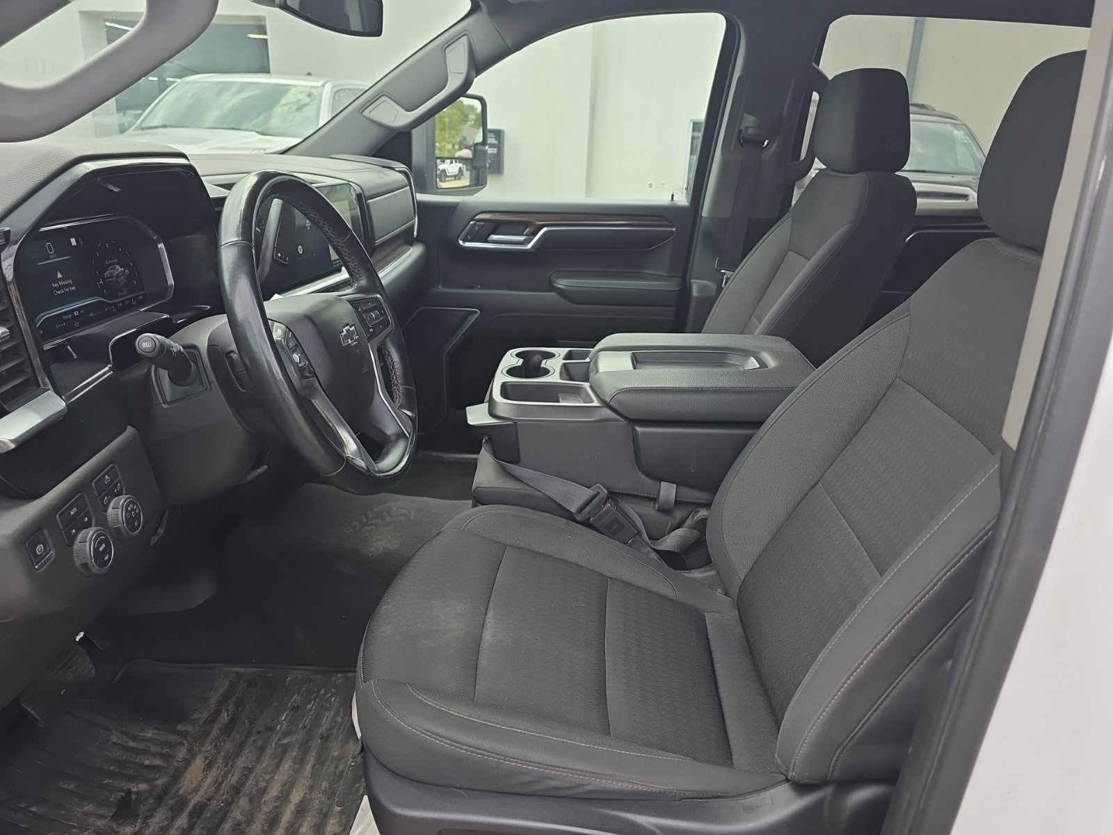 Used 2023 Chevrolet Silverado 1500 RST w/ Max Trailering Package AWD/4WD image 8