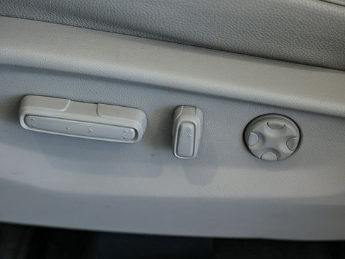 Used 2025 Honda Odyssey EX-L image 27