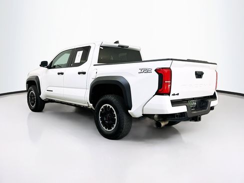 Used 2024 Toyota Tacoma TRD Off-Road image 5