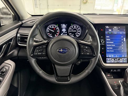 Used 2025 Subaru Outback Onyx Edition AWD/4WD image 13